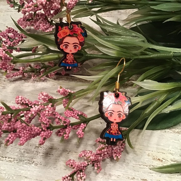 Frida Earrings - Picture 4 of 7